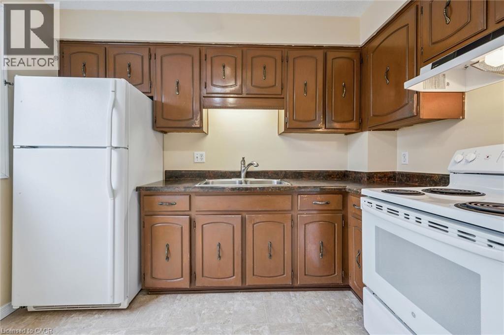 201 Veronica Drive, Kitchener, Ontario  N2A 2Y3 - Photo 14 - 40854845