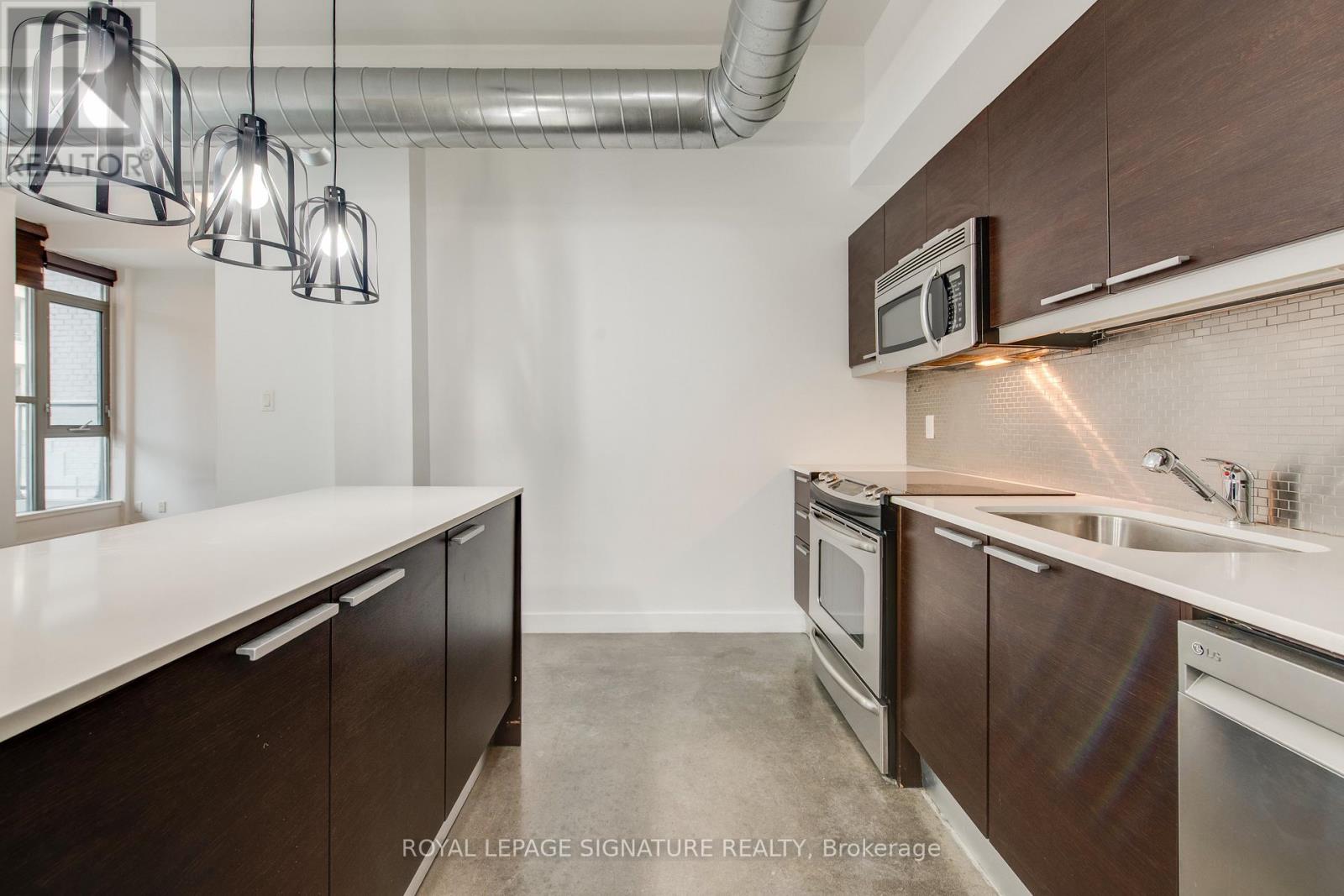 211 - 625 Queen Street E, Toronto, Ontario  M4M 1G7 - Photo 12 - E13674852