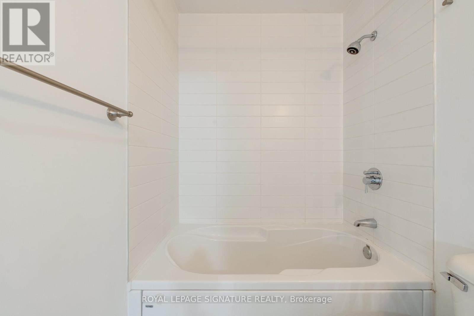 211 - 625 Queen Street E, Toronto, Ontario  M4M 1G7 - Photo 29 - E13674852