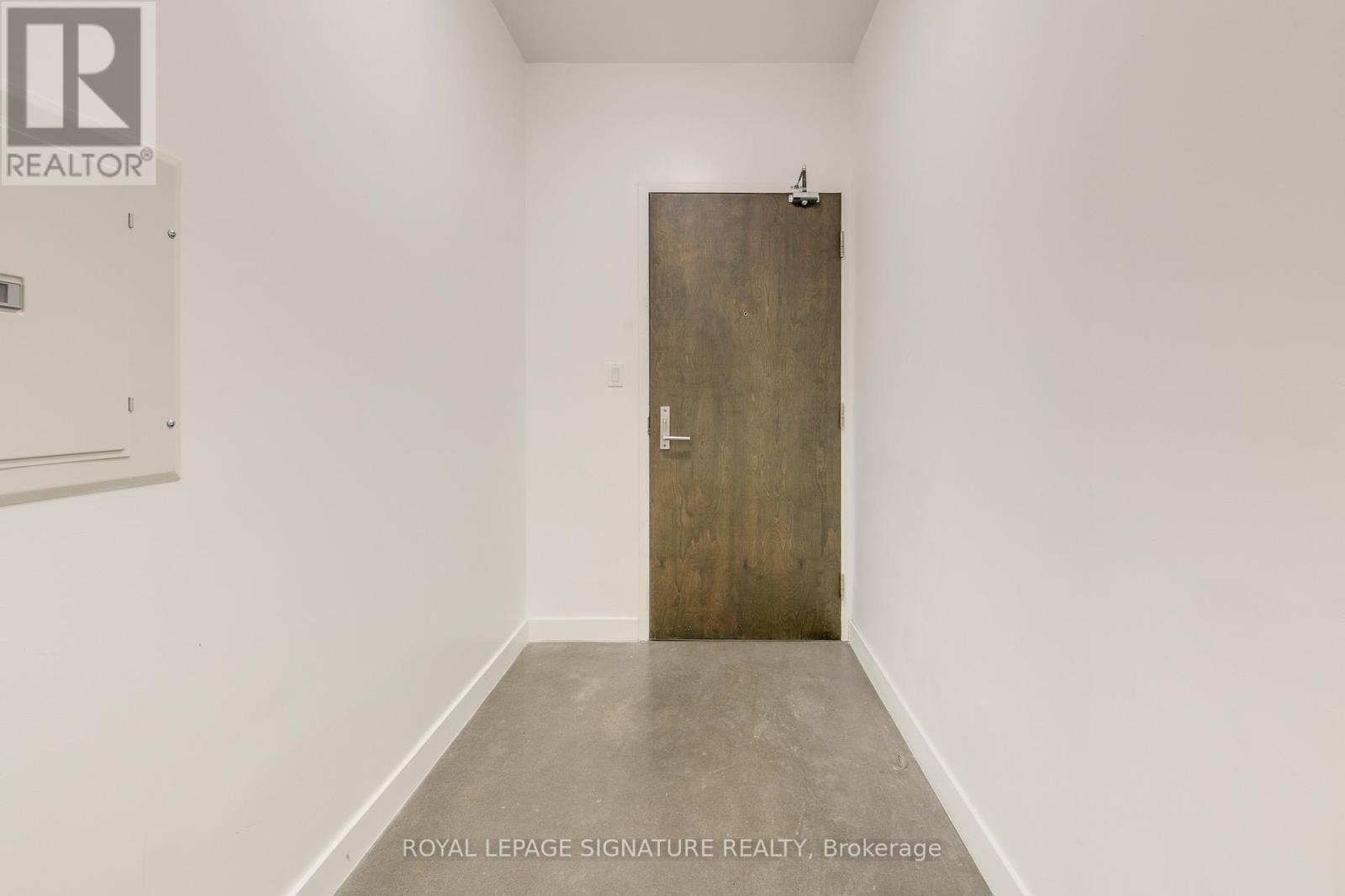 211 - 625 Queen Street E, Toronto, Ontario  M4M 1G7 - Photo 3 - E13674852