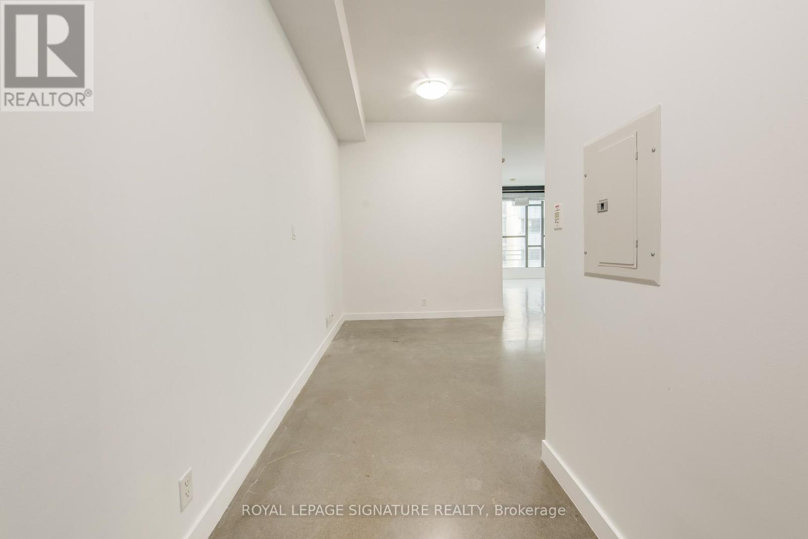 211 - 625 Queen Street E, Toronto, Ontario  M4M 1G7 - Photo 4 - E13674852