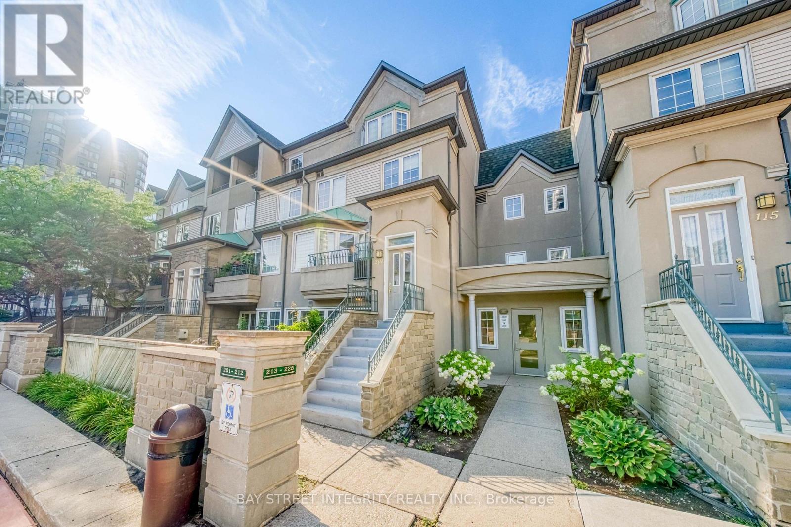 202 - 188 Bonis Avenue, Toronto, Ontario  M1T 3W1 - Photo 2 - E13674854
