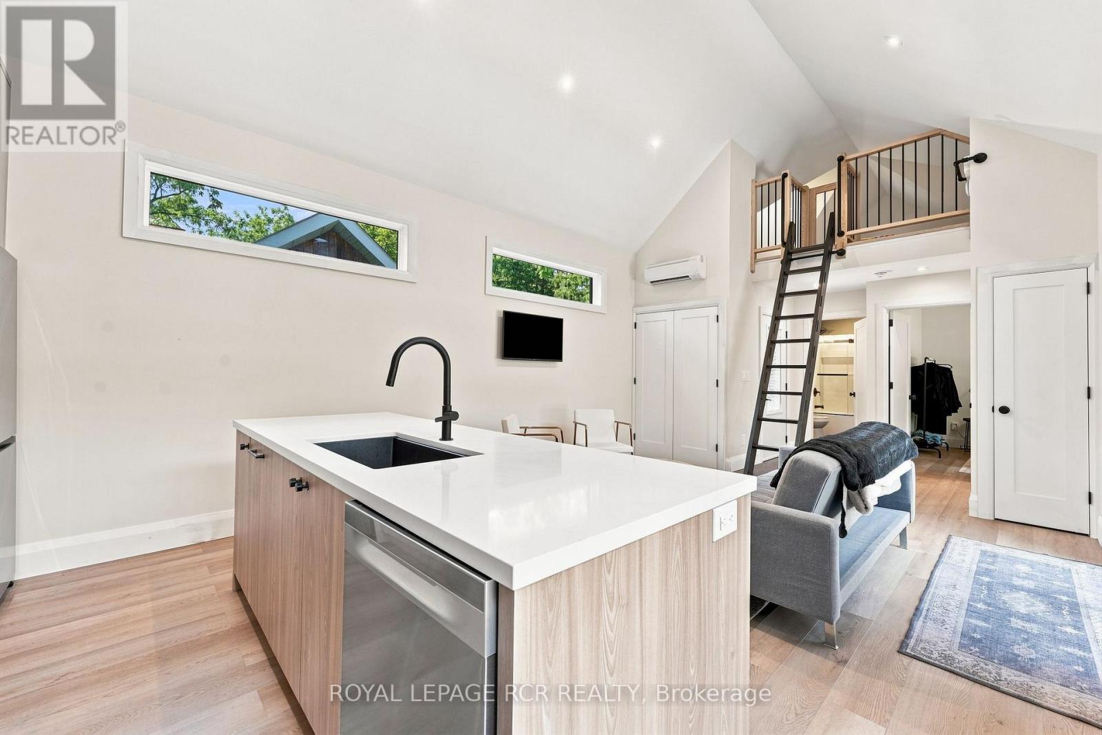 23 Mark Street, Aurora, Ontario  L4G 1L4 - Photo 6 - N13674734