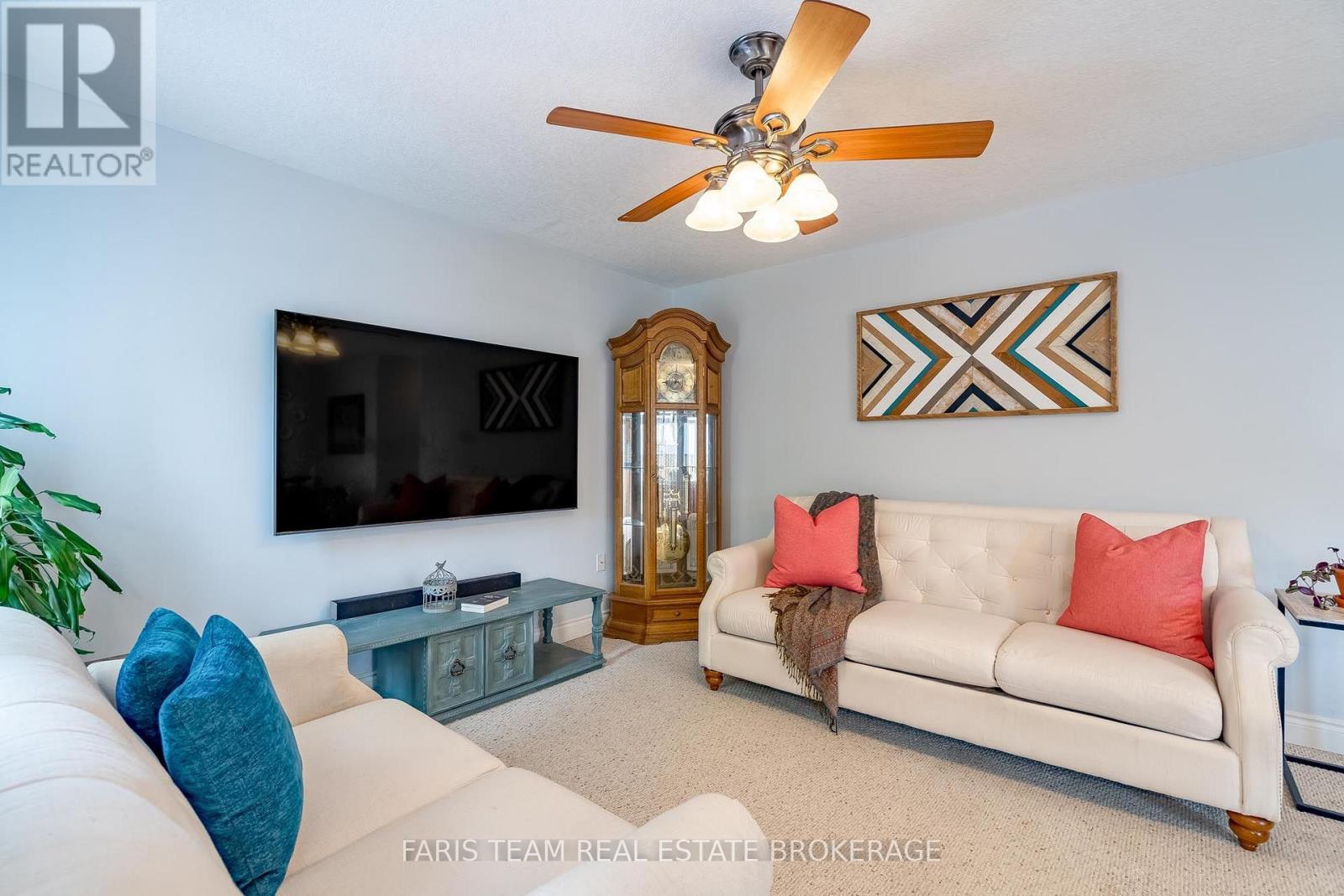 7 Mancini Drive, Essa (Angus), Ontario  L0M 1B1 - Photo 12 - N13674820