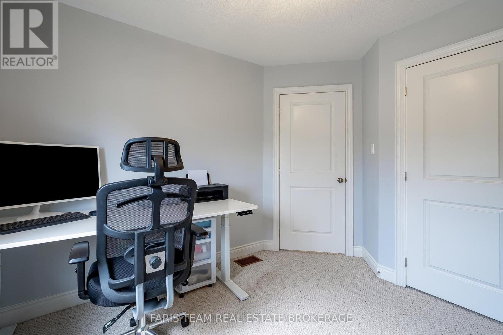 7 Mancini Drive, Essa (Angus), Ontario  L0M 1B1 - Photo 21 - N13674820