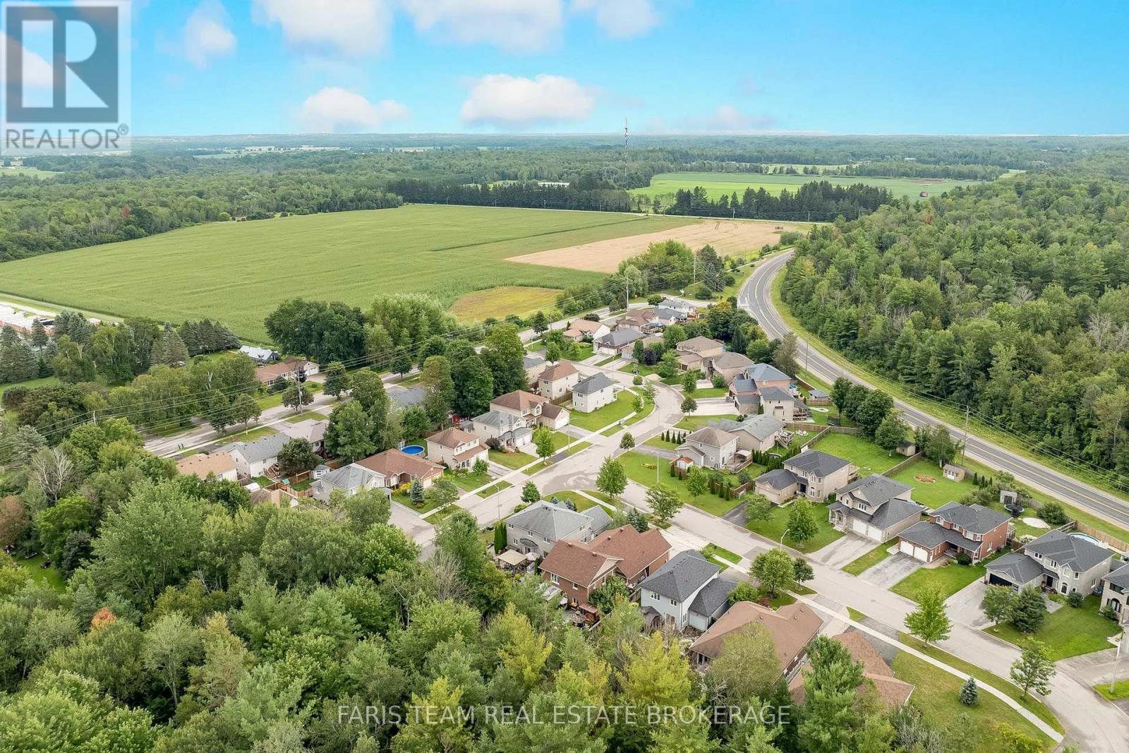 7 Mancini Drive, Essa (Angus), Ontario  L0M 1B1 - Photo 35 - N13674820