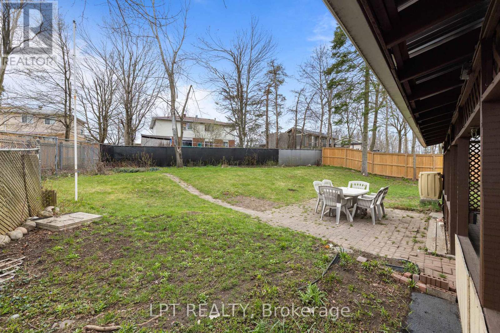 55h Chaucer Crescent, Barrie, Ontario L4N 4T8 - Photo 25 - S13674738