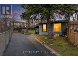 55H CHAUCER CRESCENT, Barrie, Ontario