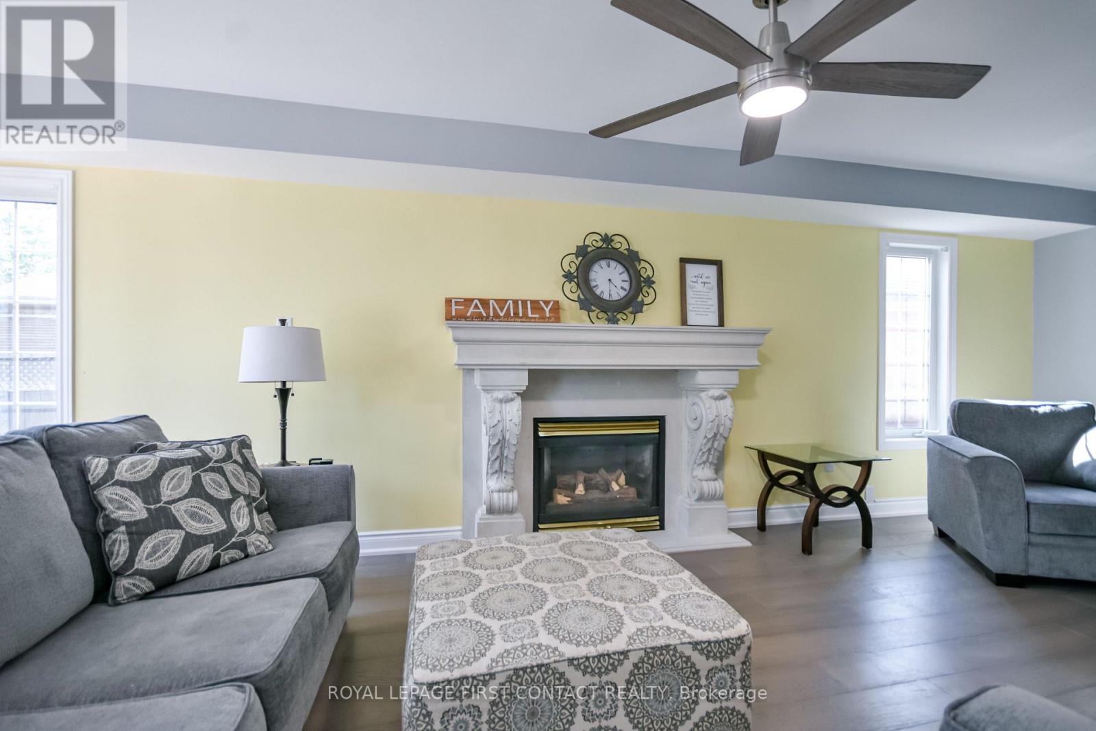 34 Bear Creek Drive, Barrie, Ontario L4N 9M6 - Photo 10 - S13674846