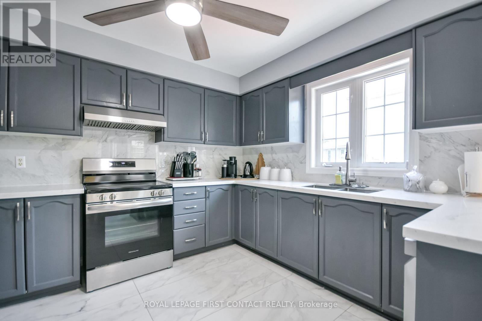 34 Bear Creek Drive, Barrie, Ontario L4N 9M6 - Photo 13 - S13674846