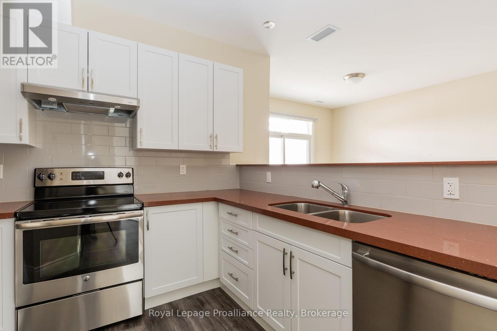 206 - 863 Abbey Lane, Peterborough, Ontario  K9H 0J3 - Photo 9 - X13635592