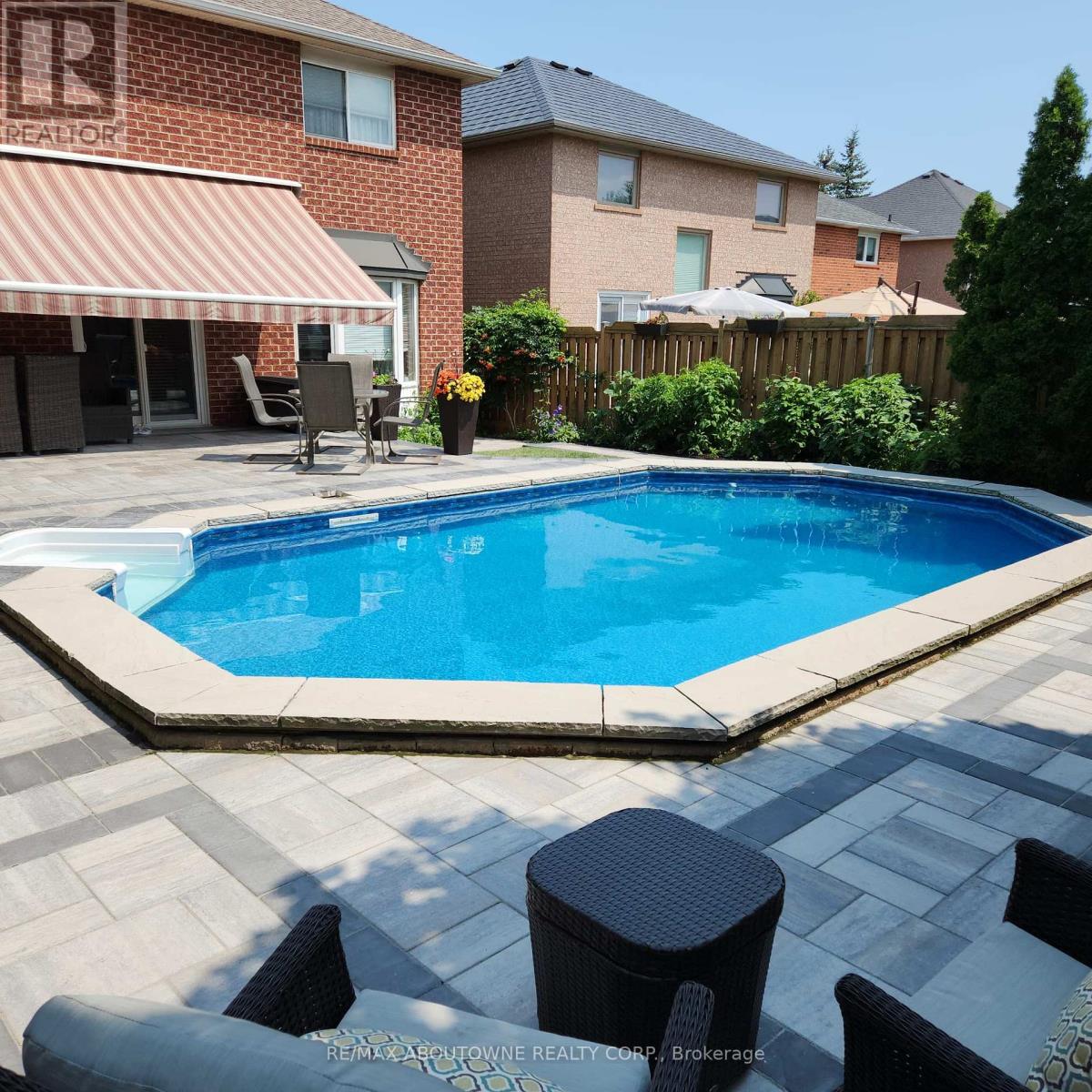 2216 Norfolk Drive, Oakville, Ontario  L6H 6H4 - Photo 44 - W13674714