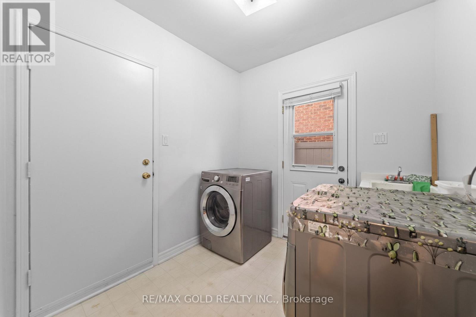 Unknown Address, ,    - Photo 20 - W13674760