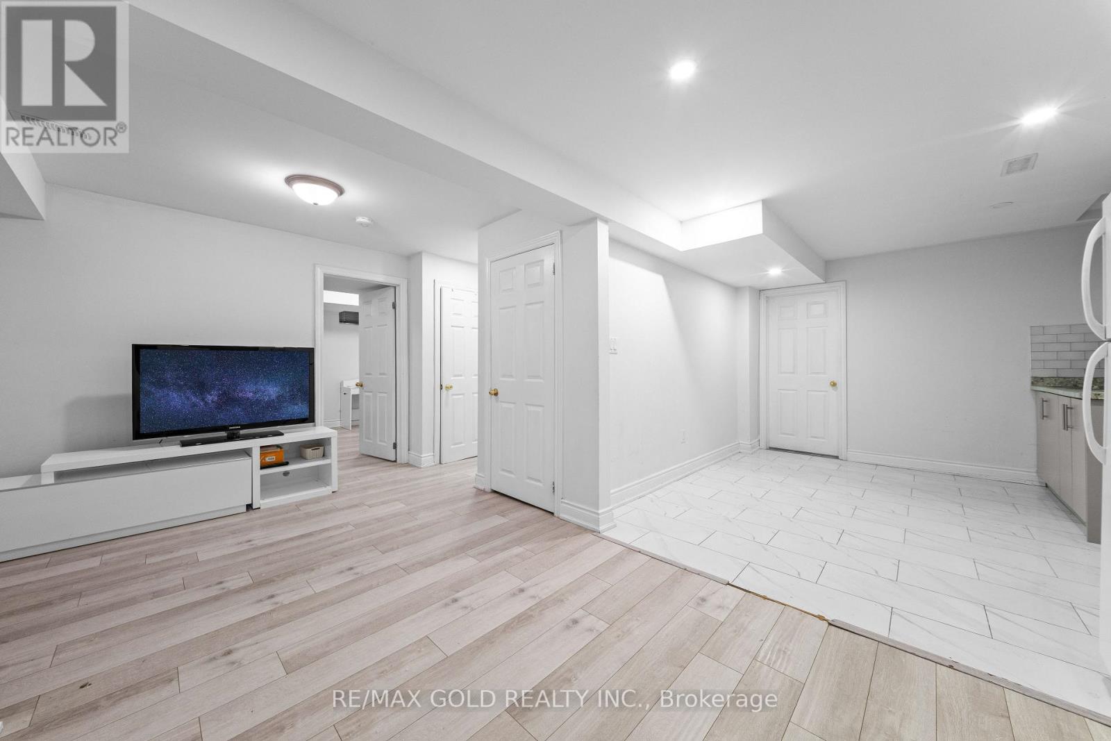 Unknown Address, ,    - Photo 35 - W13674760