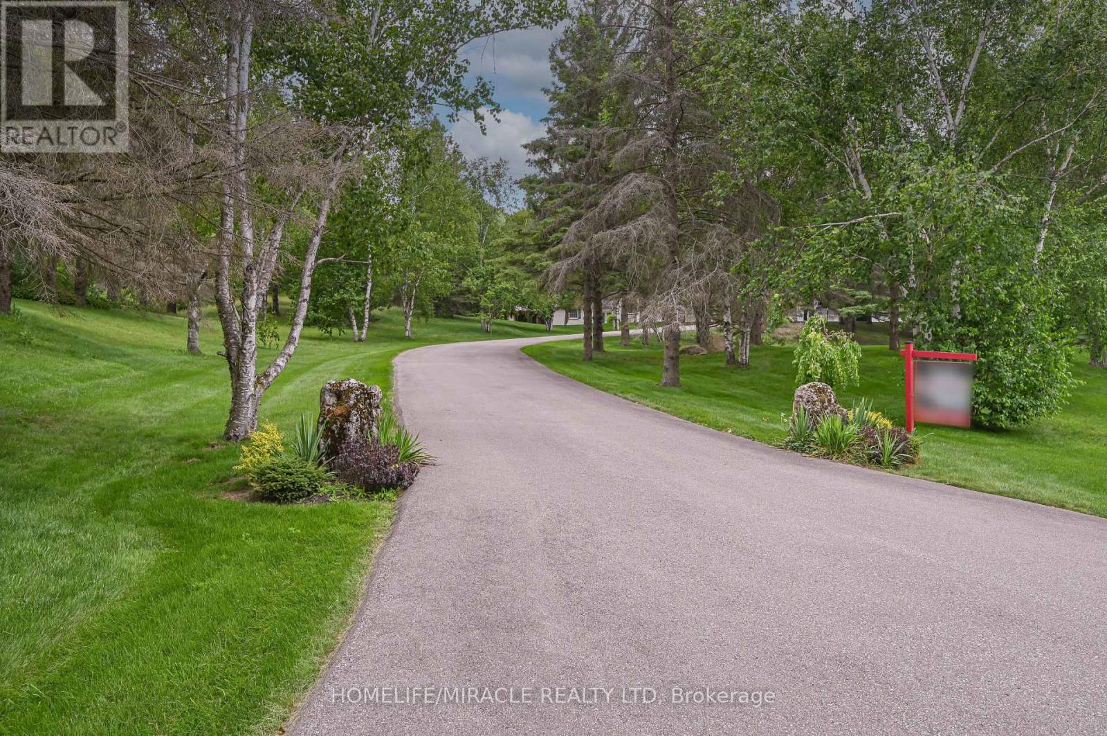 62 Gibson Lake Drive, Caledon, Ontario  L7E 4B2 - Photo 5 - W13674768