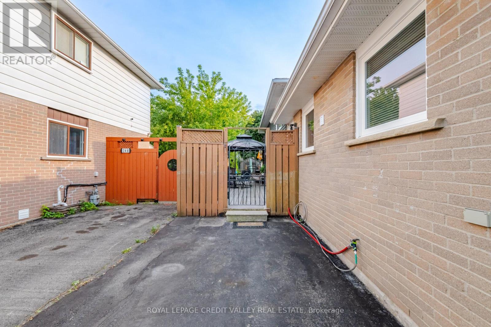 250 Archdekin Drive, Brampton (Madoc), Ontario  L6V 1Z2 - Photo 26 - W13674778