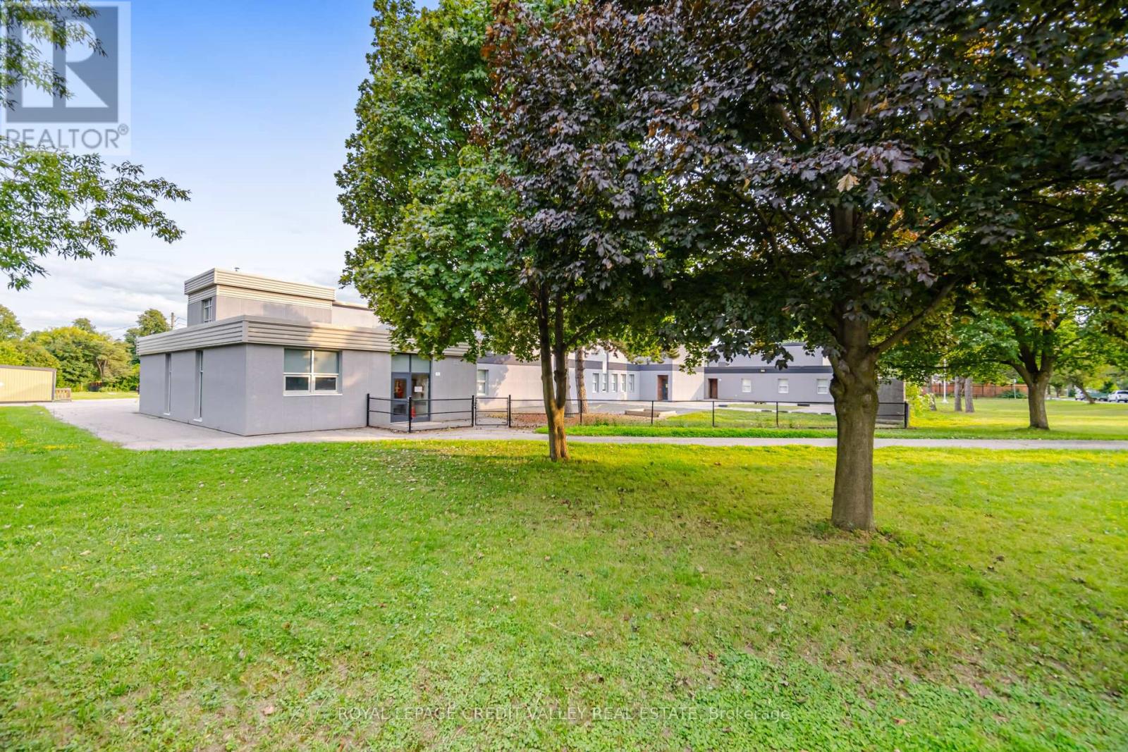 250 Archdekin Drive, Brampton (Madoc), Ontario  L6V 1Z2 - Photo 36 - W13674778