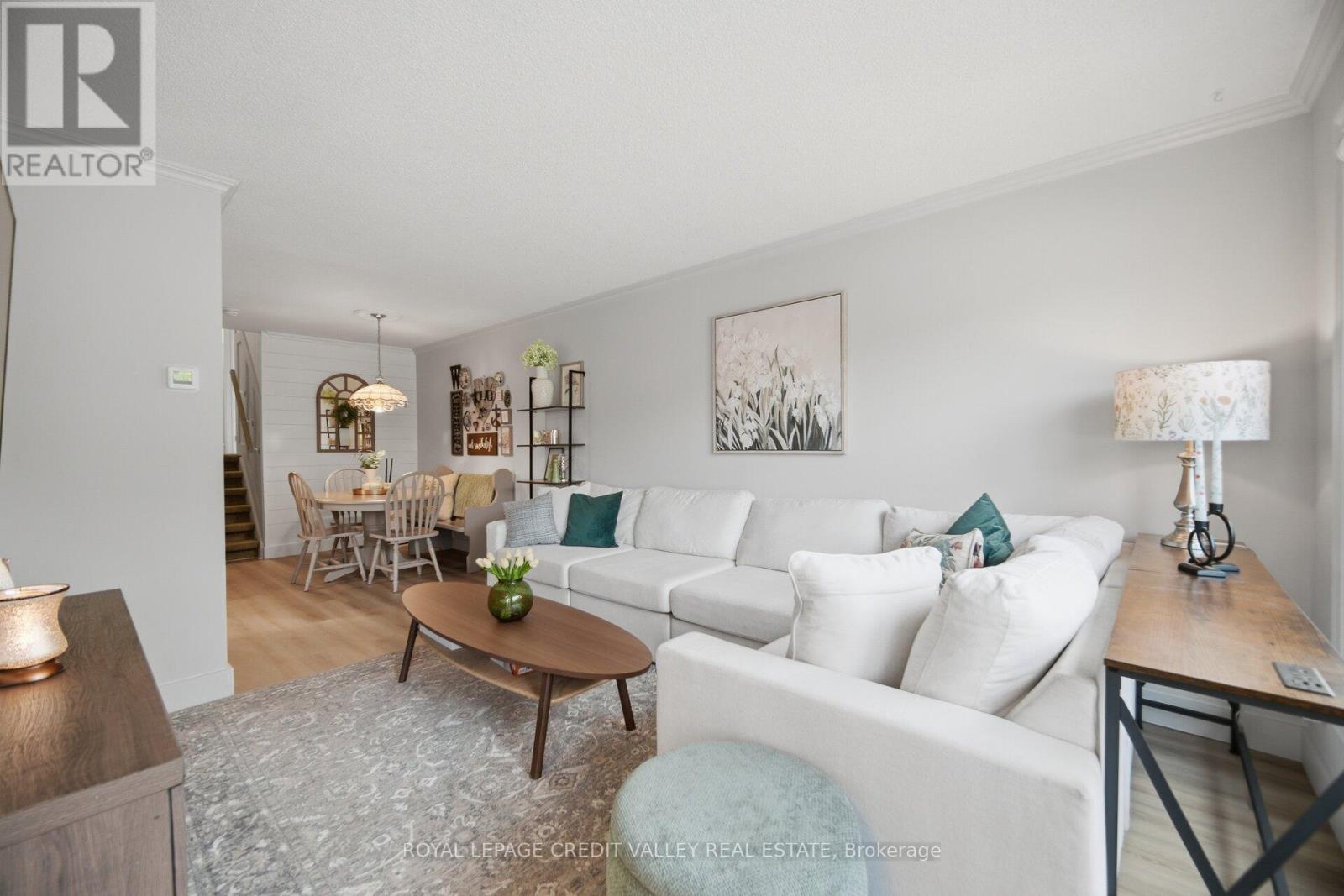 250 Archdekin Drive, Brampton (Madoc), Ontario  L6V 1Z2 - Photo 7 - W13674778