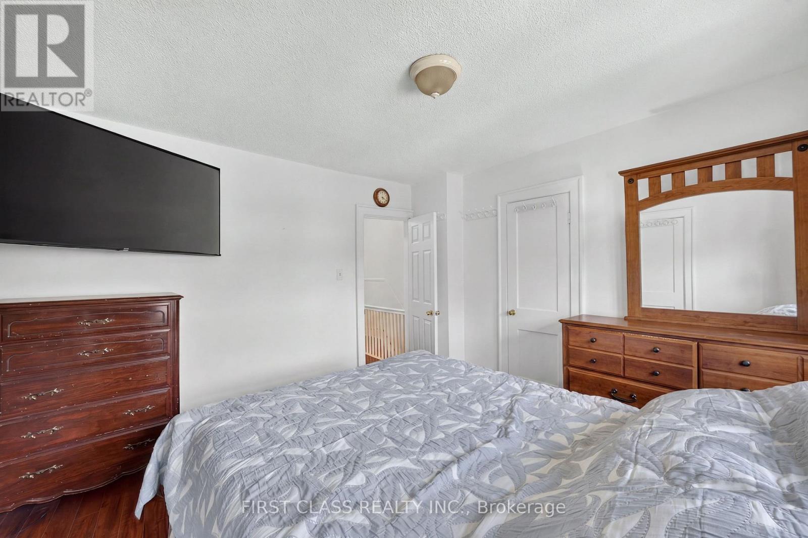 150 Caledonia Road, Toronto, Ontario  M6E 4S7 - Photo 16 - W13674836