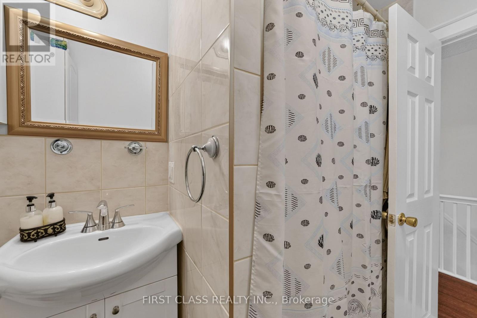 150 Caledonia Road, Toronto, Ontario  M6E 4S7 - Photo 21 - W13674836