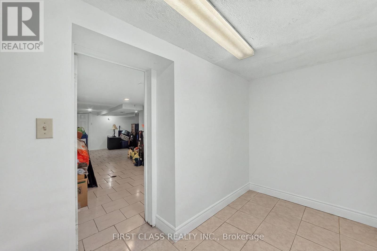 150 Caledonia Road, Toronto, Ontario  M6E 4S7 - Photo 23 - W13674836