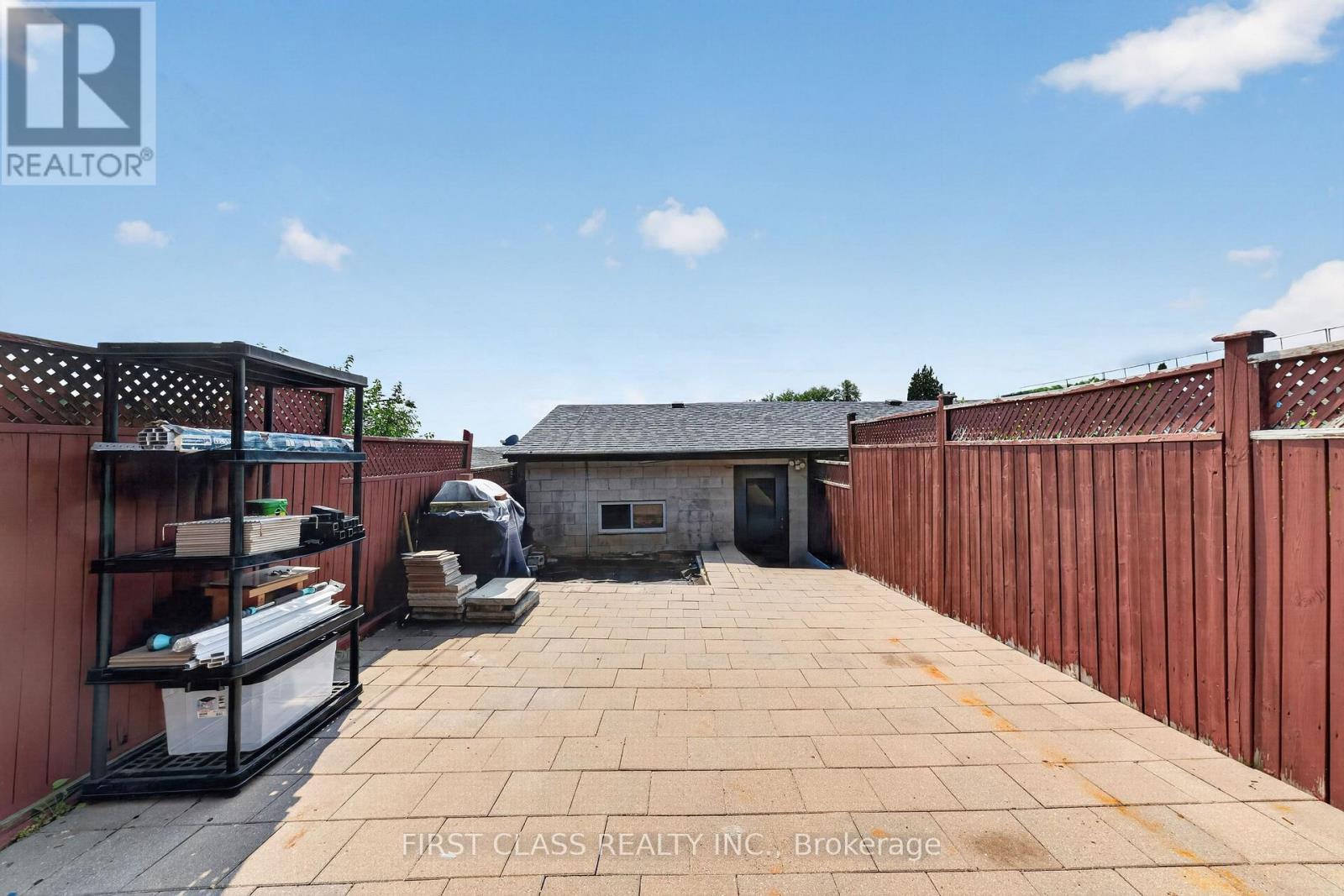 150 Caledonia Road, Toronto, Ontario  M6E 4S7 - Photo 28 - W13674836