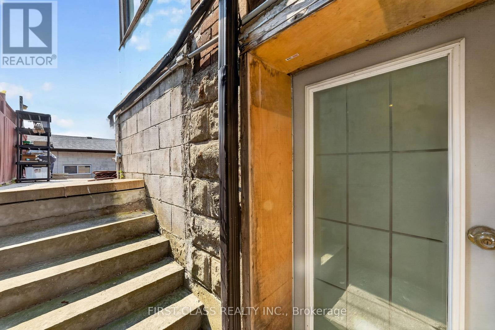 150 Caledonia Road, Toronto, Ontario  M6E 4S7 - Photo 30 - W13674836