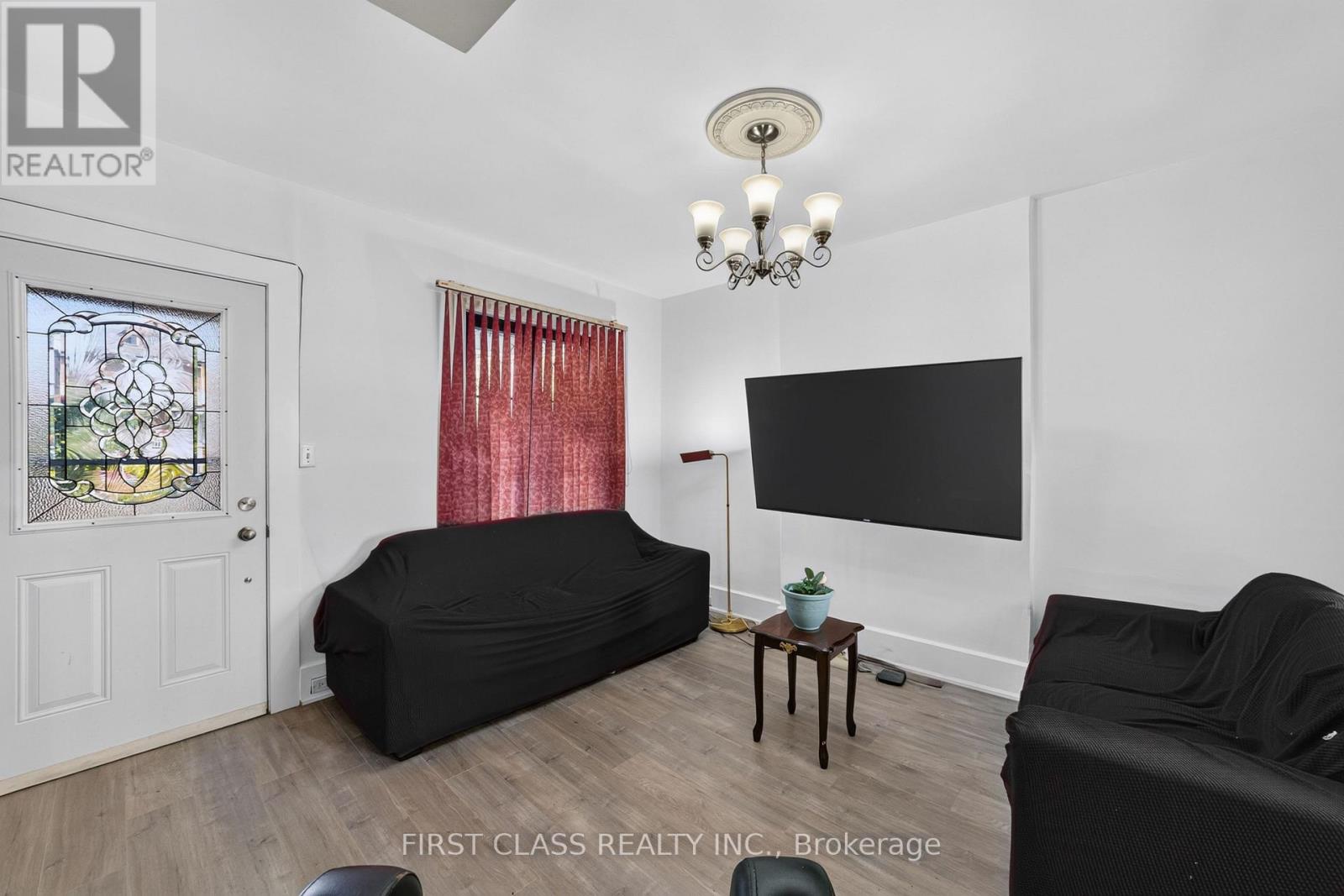 150 Caledonia Road, Toronto, Ontario  M6E 4S7 - Photo 9 - W13674836
