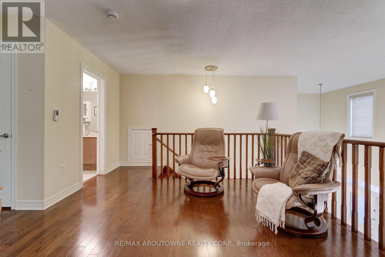 2196 Emily Circle, Oakville, Ontario  L6M 0E5 - Photo 21 - W13674842