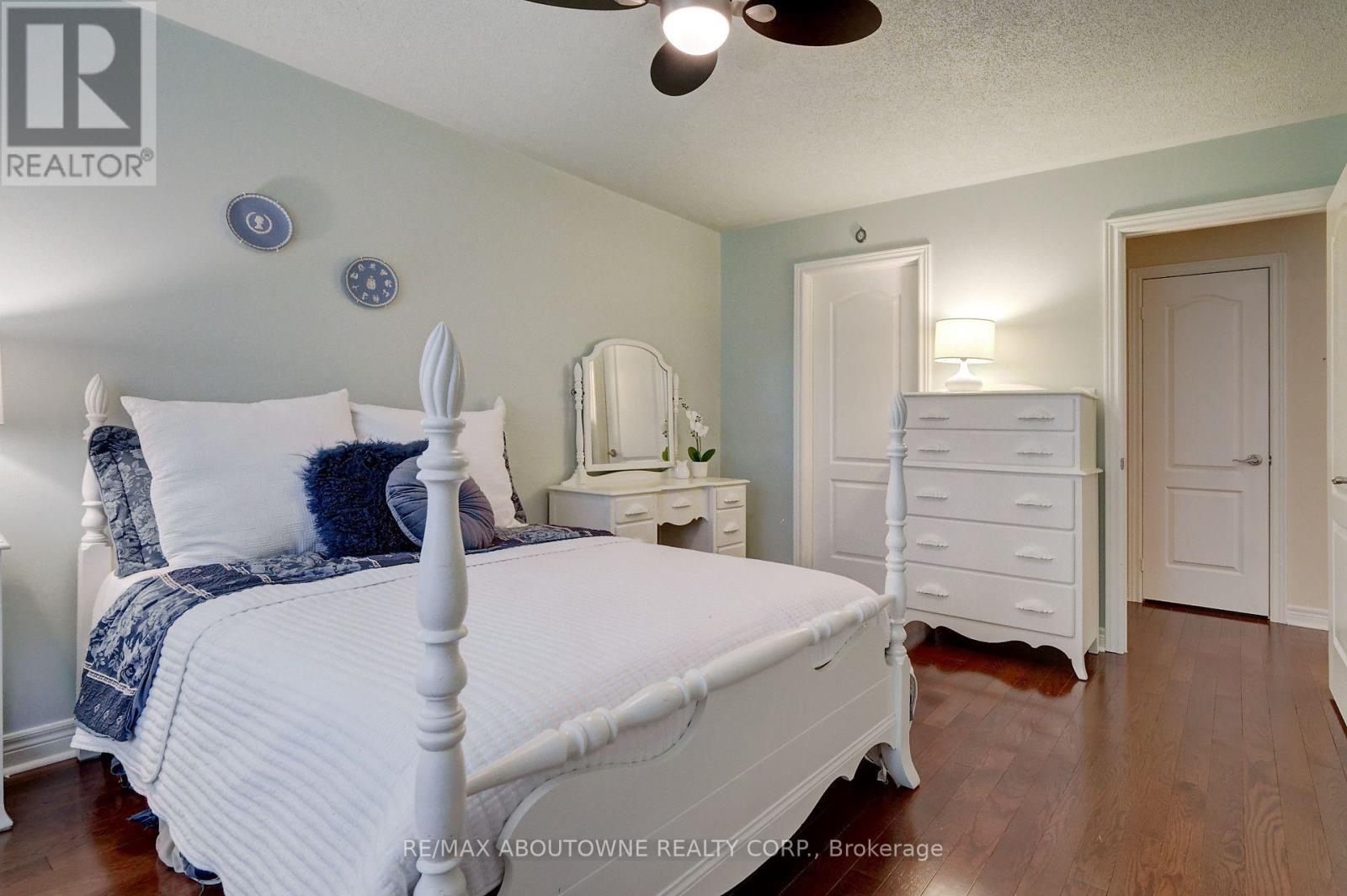 2196 Emily Circle, Oakville, Ontario  L6M 0E5 - Photo 25 - W13674842