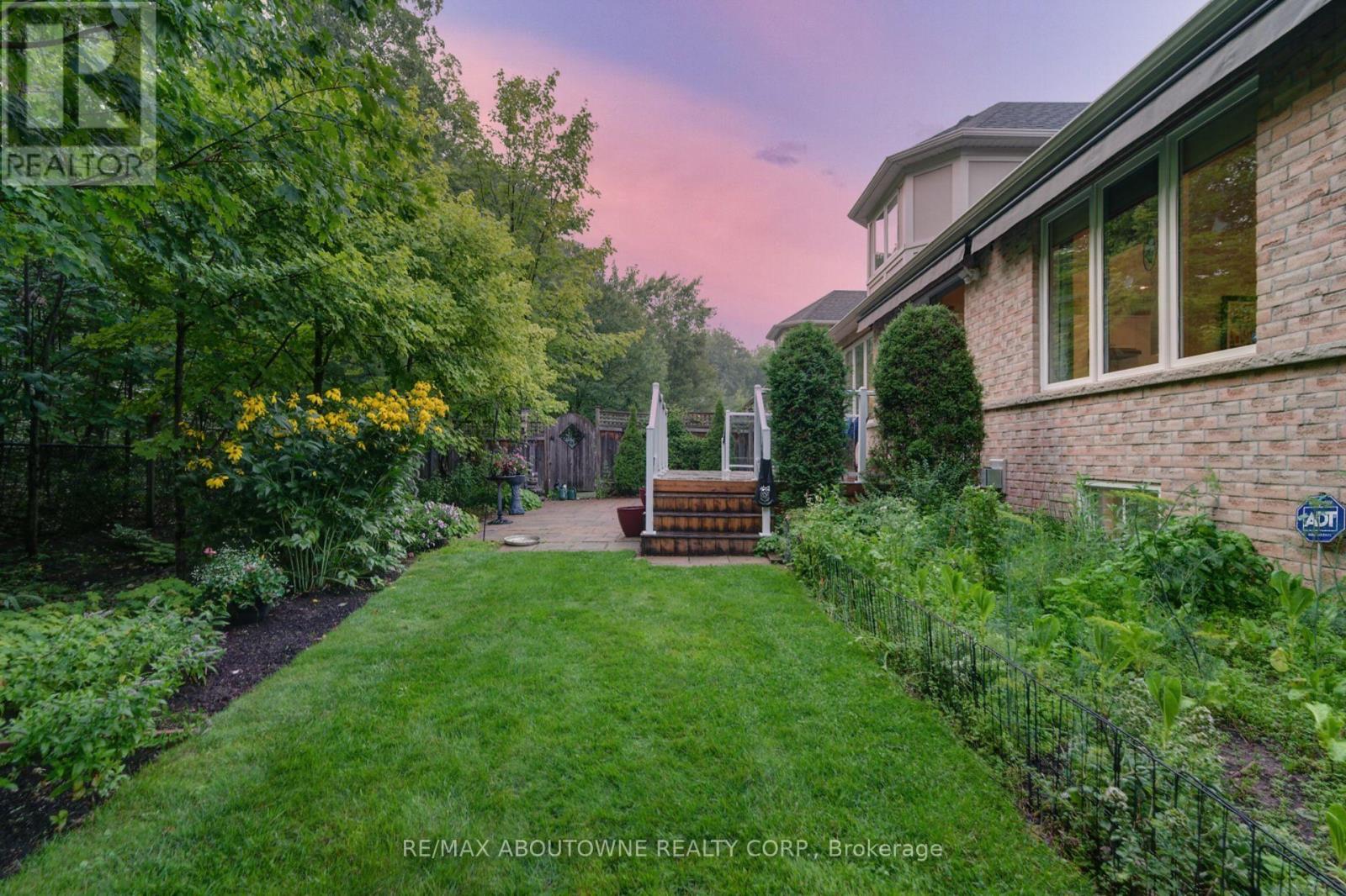 2196 Emily Circle, Oakville, Ontario  L6M 0E5 - Photo 34 - W13674842