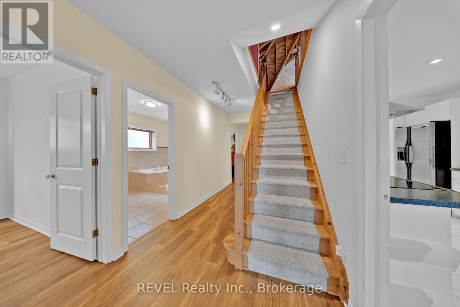 34 Vincent Avenue, Niagara-On-The-Lake, Ontario  L0S 1J0 - Photo 28 - X13673792