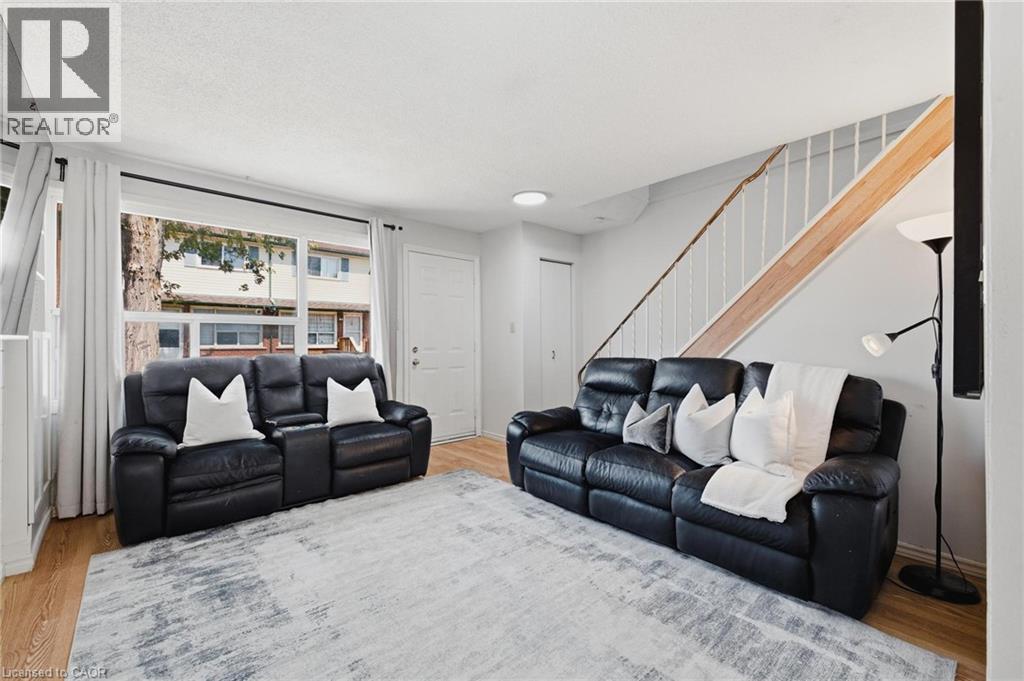 164 Jansen Avenue Unit# 11, Kitchener, Ontario  N2A 2L7 - Photo 4 - 40855759