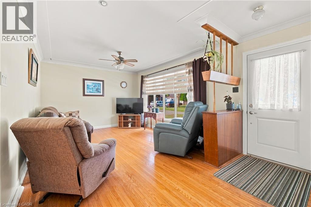 250 Albert Street, Palmerston, Ontario  N0G 2P0 - Photo 4 - 40854287
