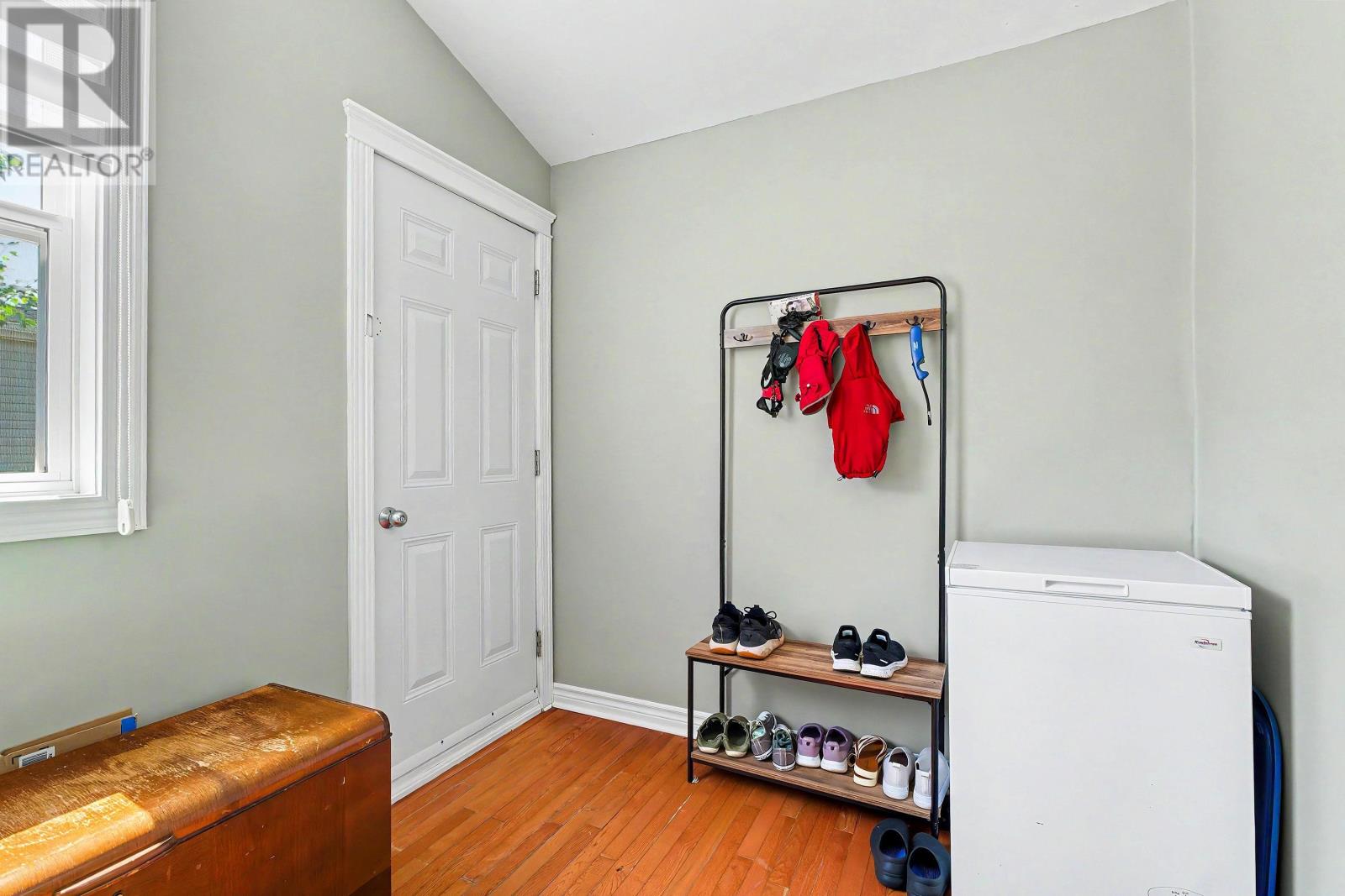 24 Dale Drive, Summerside, Prince Edward Island  C1N 4T4 - Photo 3 - 202620575