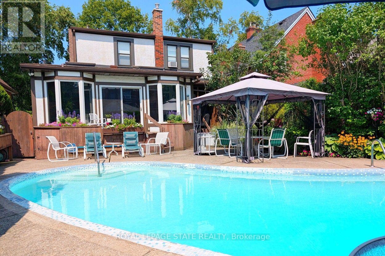 107 Bond Street S, Hamilton (Westdale), Ontario  L8S 1S9 - Photo 4 - X13674730