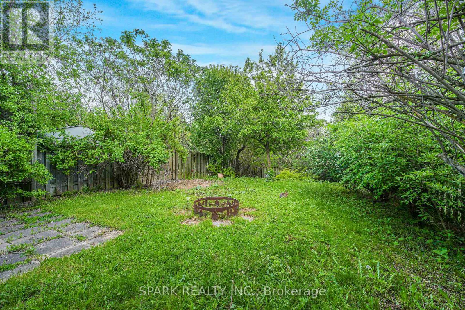28 Lampman Crescent, Thorold, Ontario  L2V 4K7 - Photo 26 - X13674798