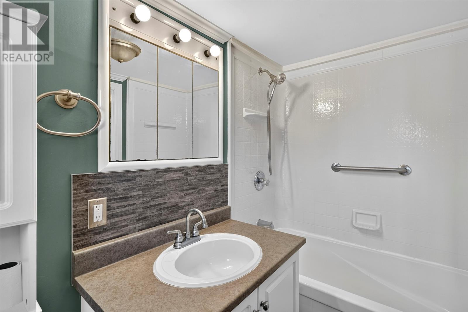 87 Conception Bay Highway, Bay Roberts — photo 12