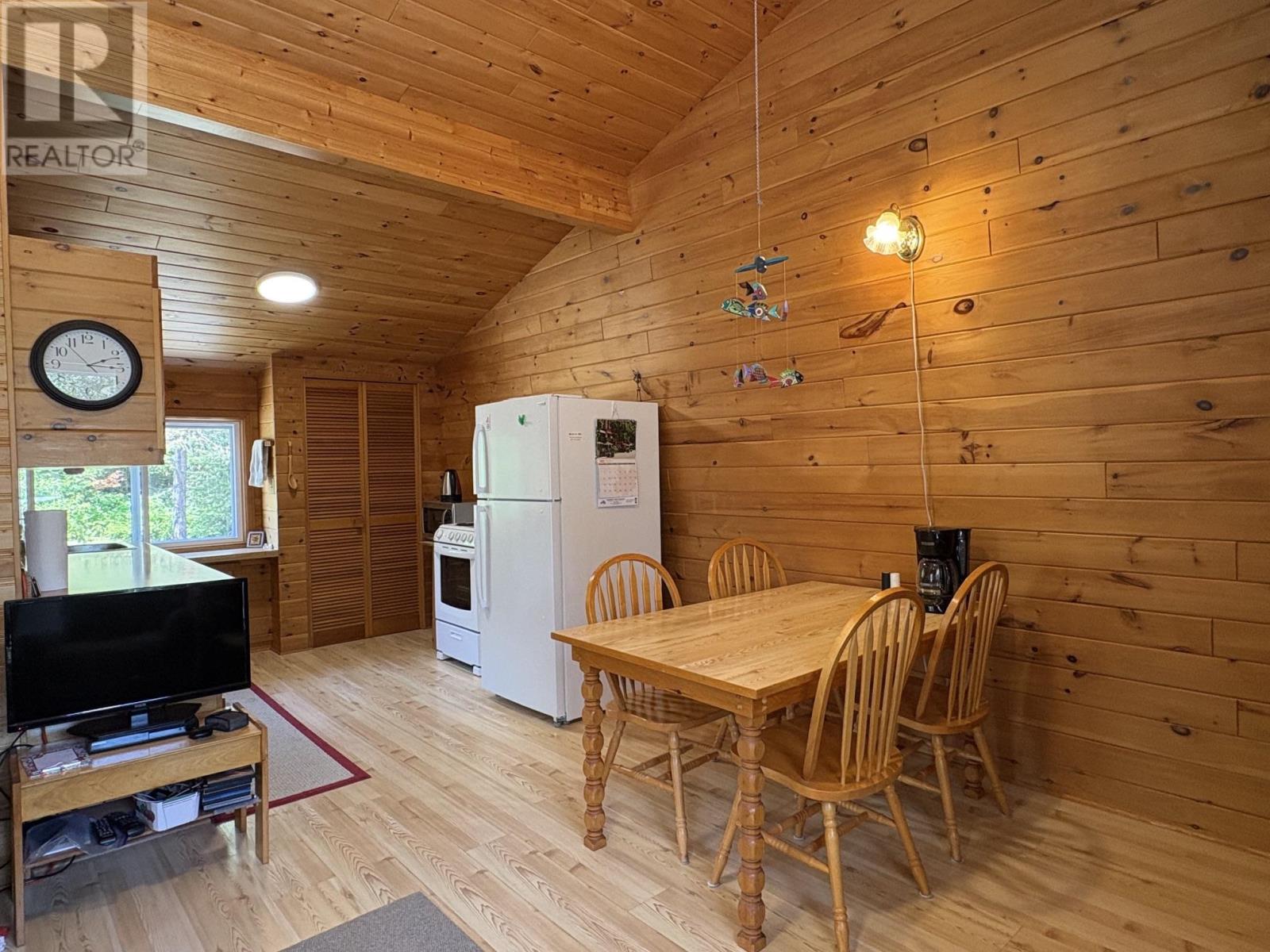 560 Little Trout Bay Rd., Neebing, Ontario  P7L 0A4 - Photo 5 - TB2601877