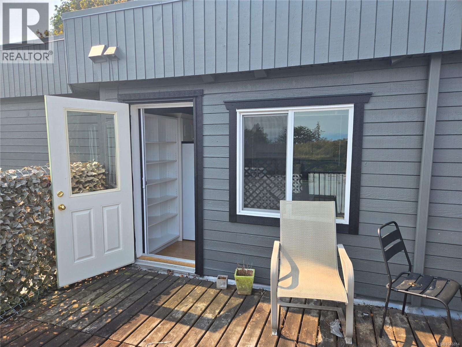 201 7184 Lantzville Rd, Lantzville, British Columbia  V0R 2H0 - Photo 3 - 1046814
