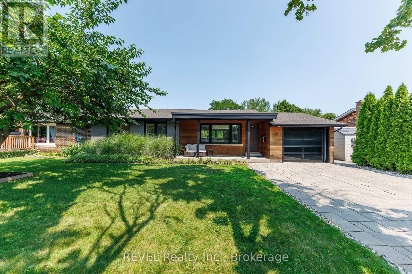 38 Briarsdale Drive, St. Catharines, Ontario  L2T 2Z5 - Photo 1 - X13674984