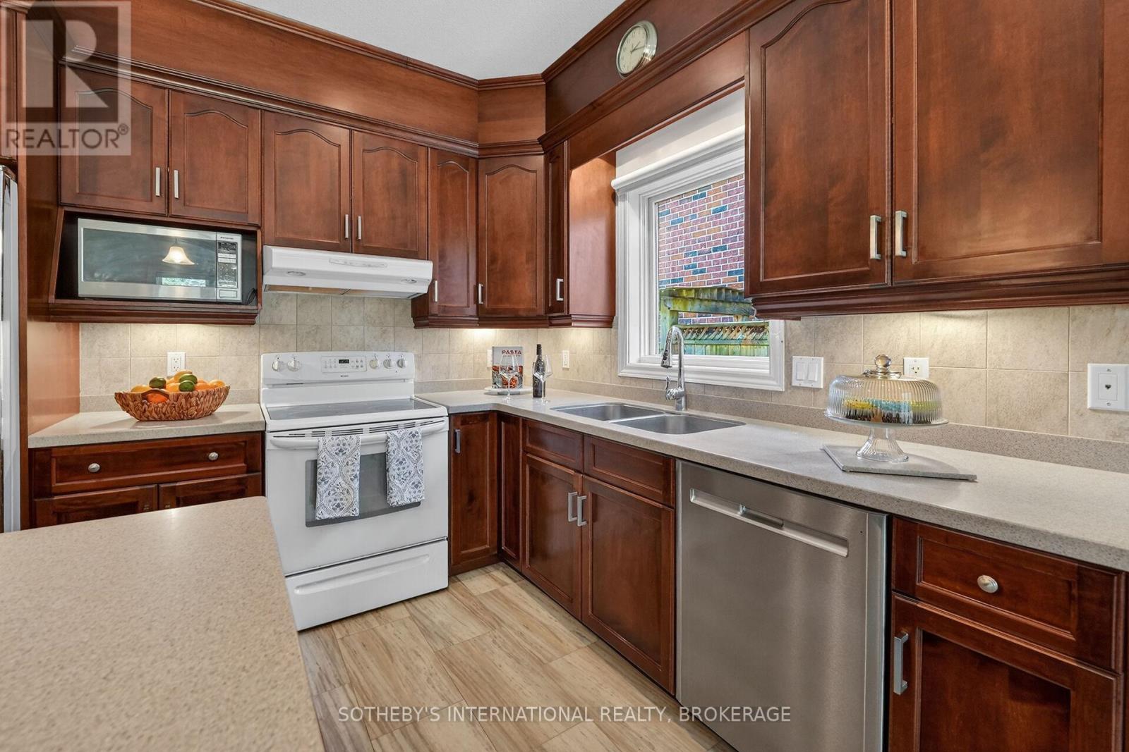 64 Mason Court, Welland (N. Welland), Ontario  L3C 7L6 - Photo 7 - X13674988