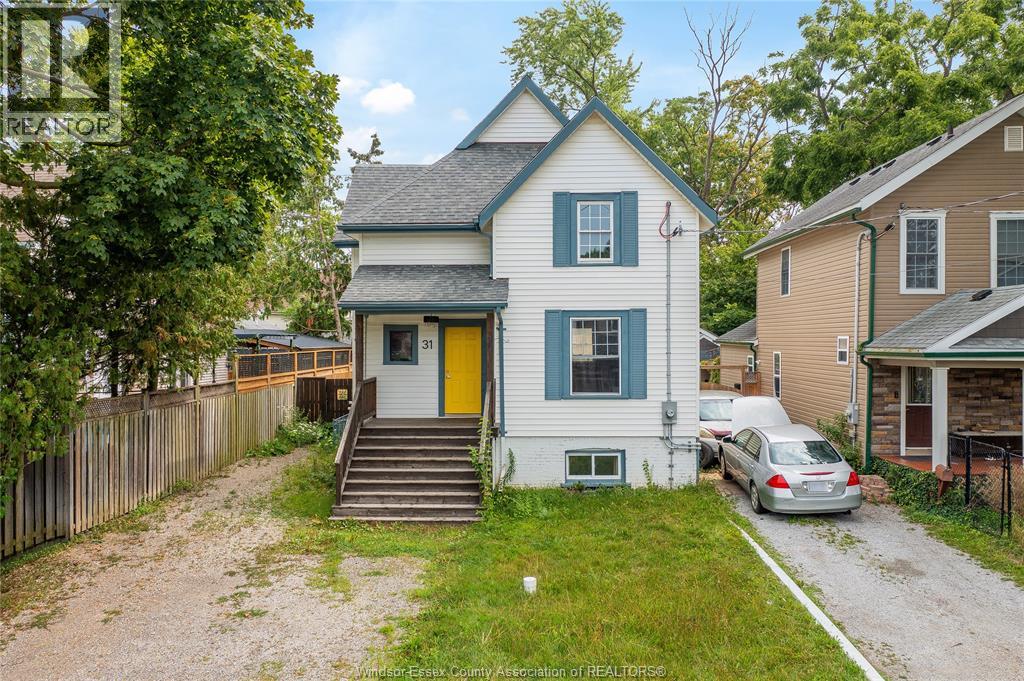 31 ADELAIDE STREET N., Chatham, Ontario