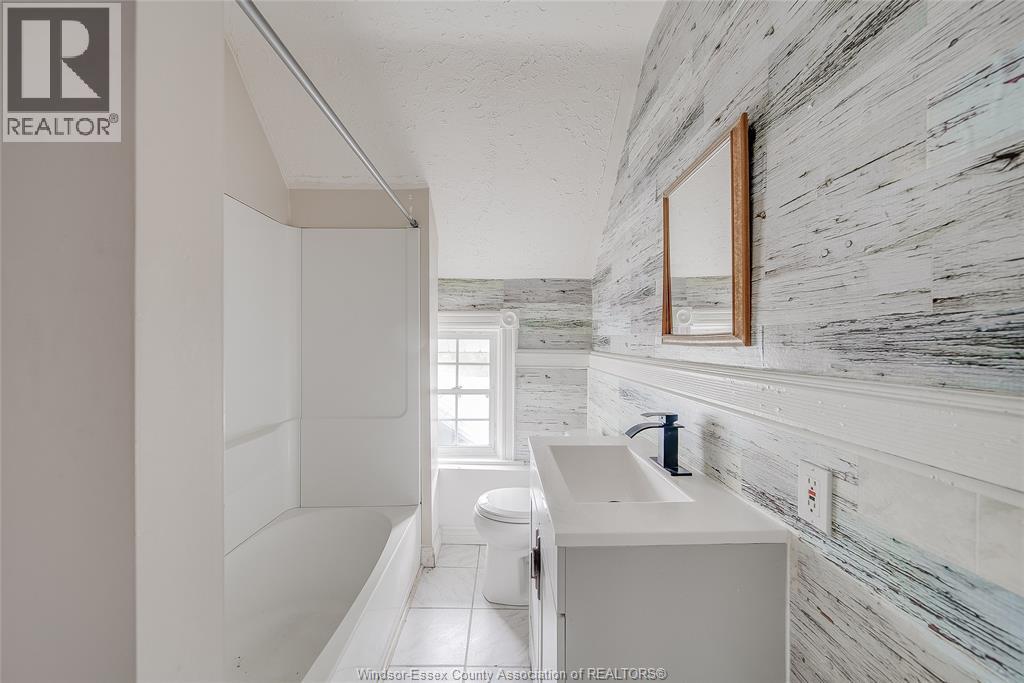31 Adelaide Street N., Chatham, Ontario  N7M 4K2 - Photo 26 - 26019545