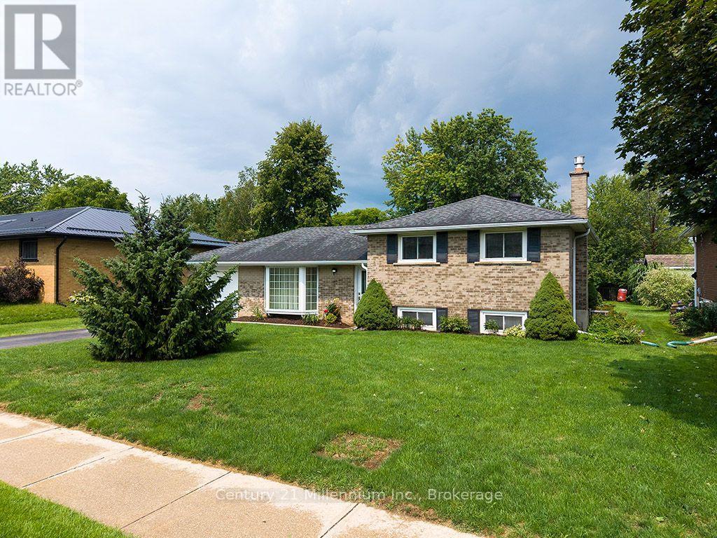 631 Cameron Street, Collingwood, Ontario  L9Y 2J6 - Photo 2 - S13675016