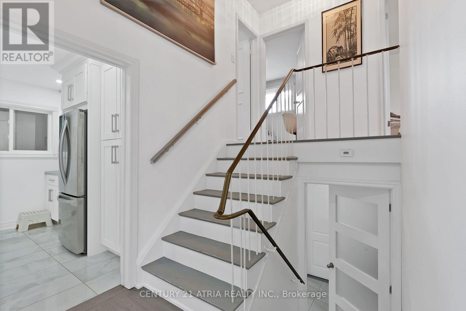 56 Tobermory Drive, Toronto, Ontario M3N 2R9 - Photo 12 - W13657288