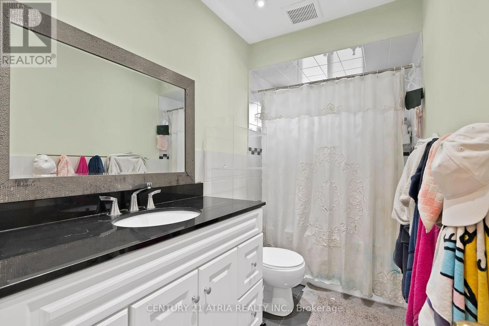 56 Tobermory Drive, Toronto, Ontario M3N 2R9 - Photo 14 - W13657288