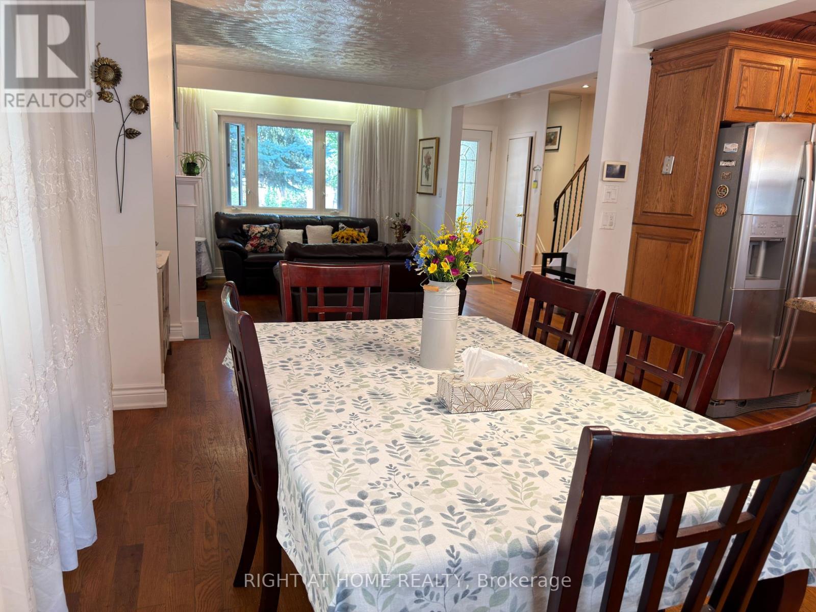 107 Melrose Avenue, Toronto (Lawrence Park North), Ontario  M5M 1Y8 - Photo 4 - C13674876