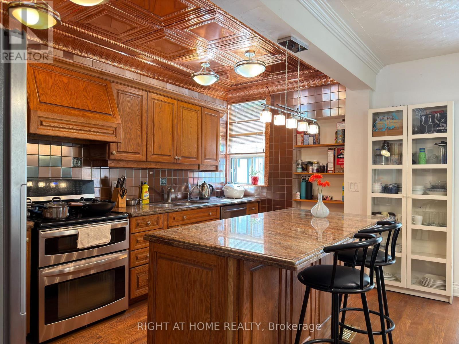 107 Melrose Avenue, Toronto (Lawrence Park North), Ontario  M5M 1Y8 - Photo 6 - C13674876