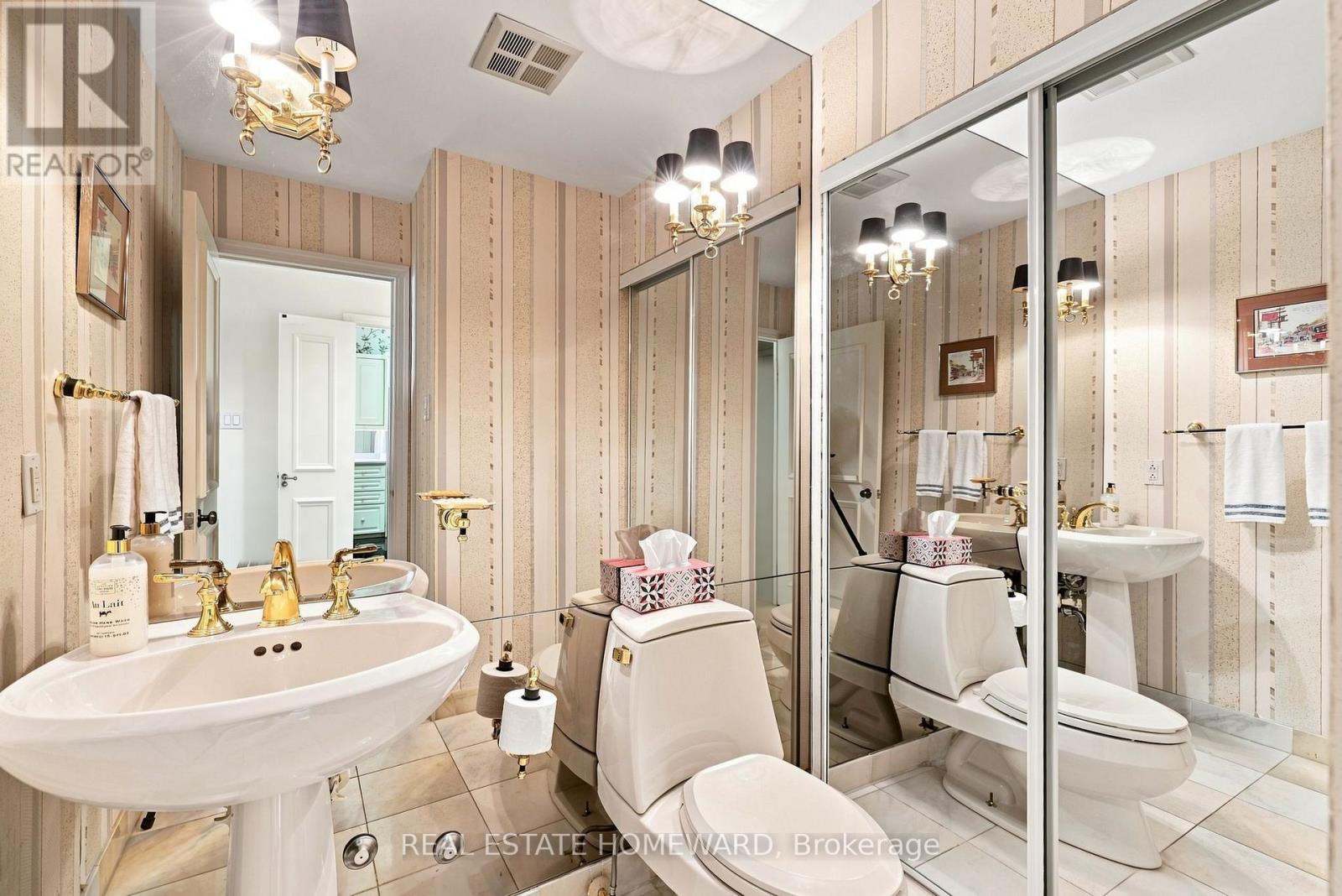 108 - 3800 Yonge Street, Toronto (Bedford Park-Nortown), Ontario  M4N 3P7 - Photo 14 - C13674906